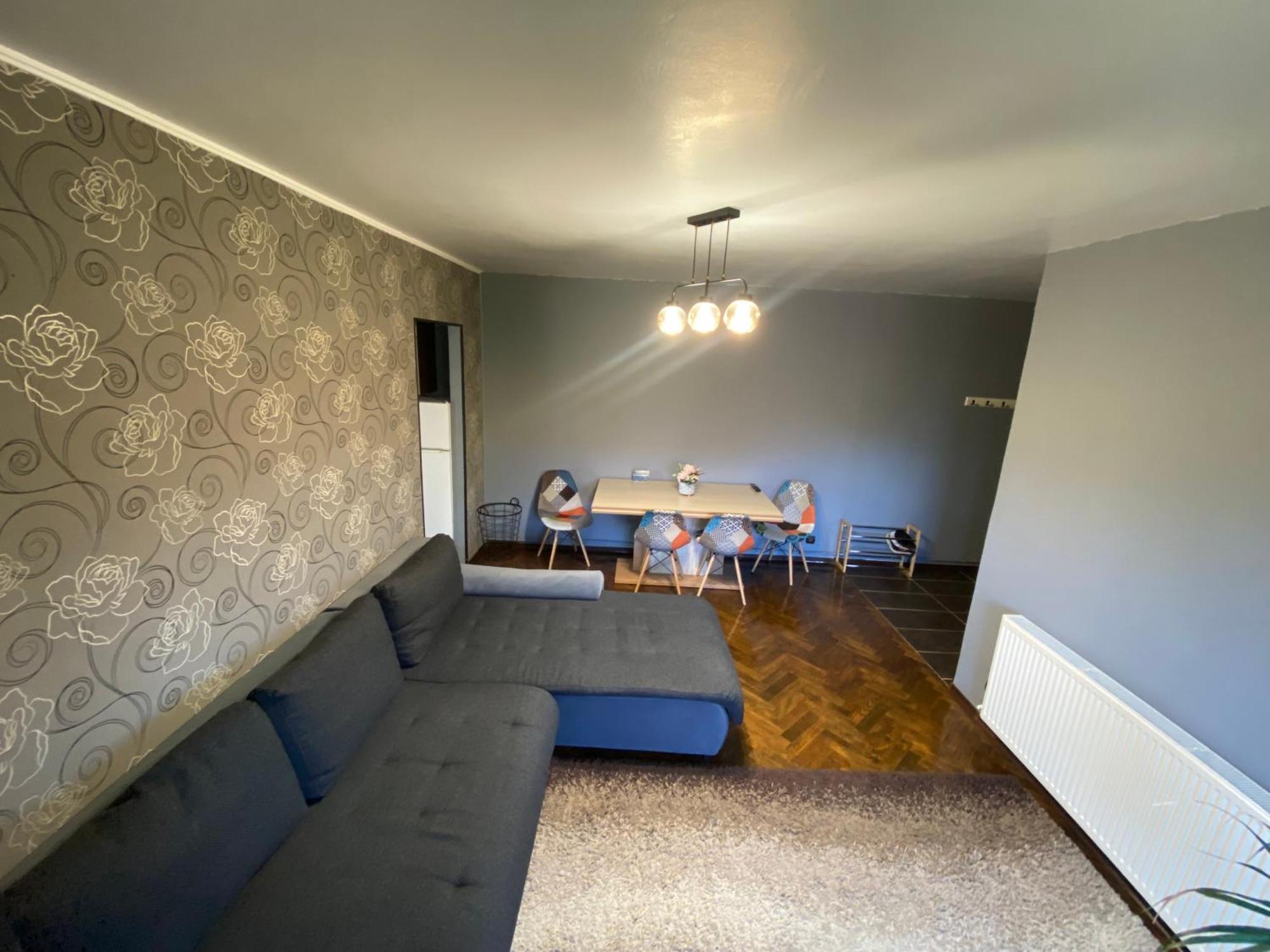 Comfort Home Apartment 2 Petrosani Exterior photo
